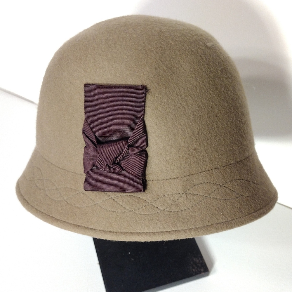 Albertus Swanepoel Elegant Tan Cloche Hat with Ribbon Accent